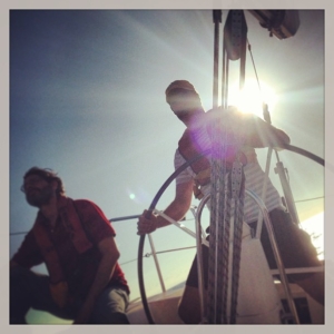 Steering starboard in the sun with the wind and the compass